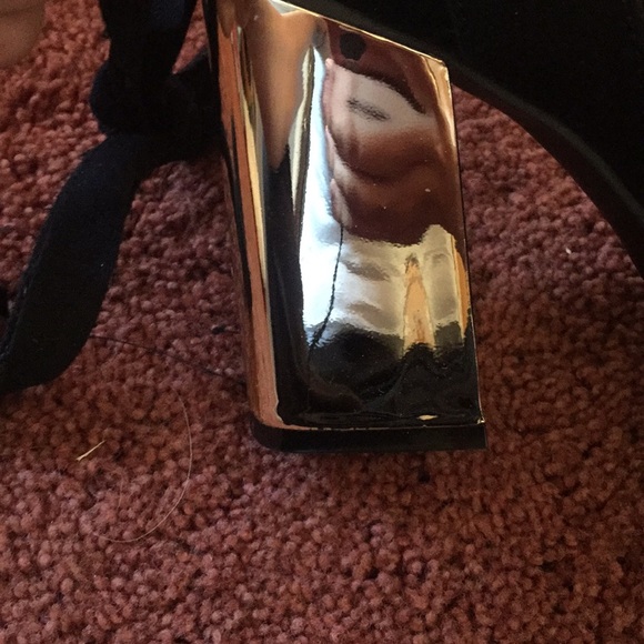 Fun heels - Picture 2 of 3